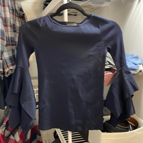 Handkerchief sleeves sweater - Picture 3 of 6